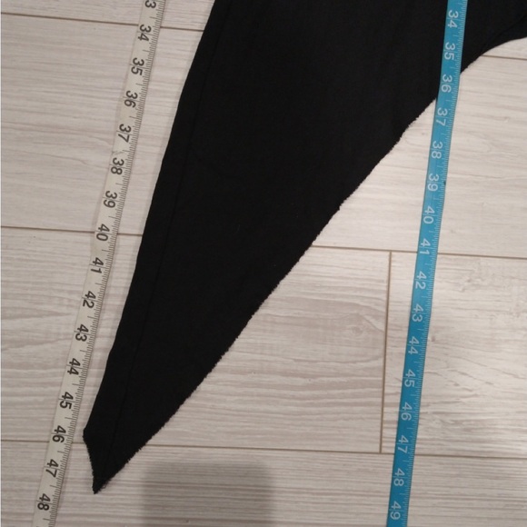 Pair of Drapy Dresses - Picture 11 of 12